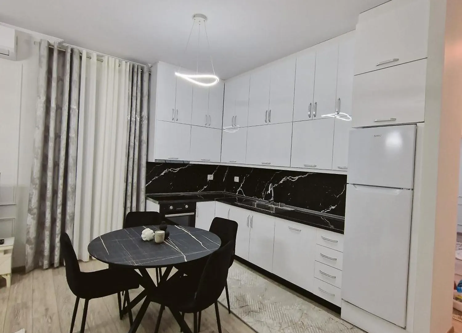 Harmony Apartment Blloku Tirana